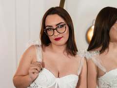MaiteFernandez - female with brown hair and  big tits webcam at LiveJasmin