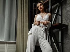 LinnieFlower - female webcam at xLoveCam