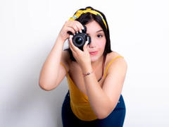 LinsayColeman - female with black hair webcam at ImLive