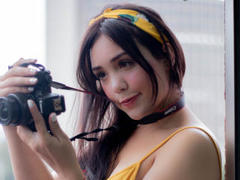 LinsayColeman - female with black hair webcam at ImLive