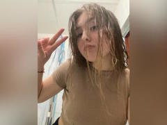 LiroshkaLove - female with brown hair and  small tits webcam at xLoveCam