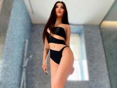 LisaGirl - female with brown hair and  small tits webcam at xLoveCam