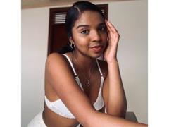 LisaMendez - female with black hair webcam at xLoveCam