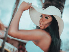 LisaMendez - female with black hair webcam at xLoveCam