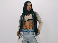 LisaMont - female with black hair and  big tits webcam at xLoveCam