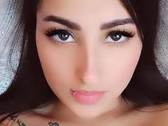 LisaNahyan from xLoveCam