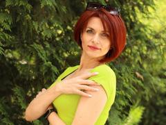 LisaTreds - female with red hair webcam at xLoveCam
