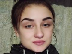LisaViv - female with brown hair and  small tits webcam at xLoveCam
