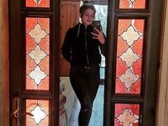 LisaViv - female with brown hair and  small tits webcam at xLoveCam