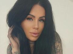 Lisa-Yulz-hot from xLoveCam