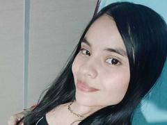 LisanDraking - female with black hair webcam at xLoveCam