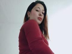 LisbethMooree - female with brown hair webcam at xLoveCam