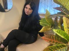 LiyaFrench - female with brown hair and  small tits webcam at xLoveCam