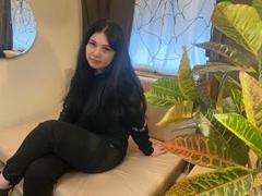 LiyaFrench - female with brown hair and  small tits webcam at xLoveCam