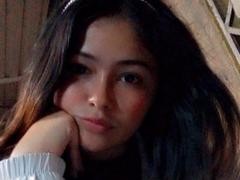 LizaAlwyn - female with brown hair and  small tits webcam at xLoveCam