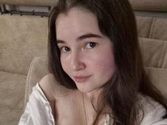 LizabethAmore - female with brown hair webcam at xLoveCam
