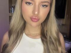 LizethFrancisco - female webcam at xLoveCam