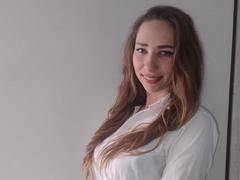 LizzyBeck from xLoveCam