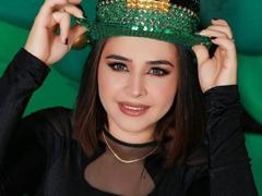 LizzyQueen from xLoveCam
