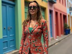 LizzySparkle - female with brown hair and  small tits webcam at xLoveCam