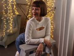 ElisabethHart - blond female webcam at LiveJasmin