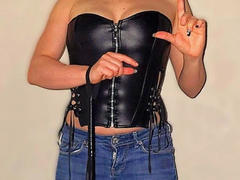 lilly-daemon-hot from xLoveCam