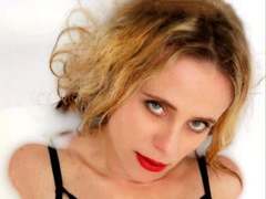 Lockenlicht-hot - blond female webcam at xLoveCam