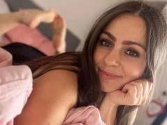 LoellaRose-hot - female with brown hair webcam at xLoveCam
