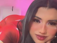 LolaOberle - shemale with black hair and  small tits webcam at xLoveCam