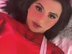 LolaOberle - shemale with black hair and  small tits webcam at xLoveCam