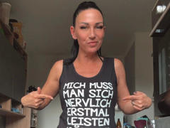 Lolacat-hot - female with black hair webcam at xLoveCam