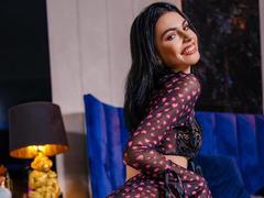 LollyPeachy - female with brown hair webcam at xLoveCam