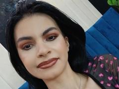 LollyPeachy - female with brown hair webcam at xLoveCam