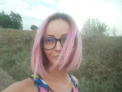 Lollyypop - blond female webcam at xLoveCam