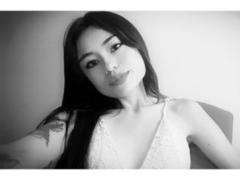 LolyFun - female with brown hair webcam at xLoveCam