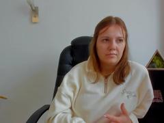 Lompletta from xLoveCam