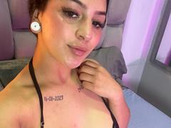 LonxEva - female with black hair and  big tits webcam at xLoveCam