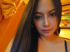 Looca29 - female webcam at xLoveCam
