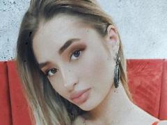 LoraDevine - blond female with  big tits webcam at LiveJasmin
