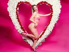 LoraDevine - blond female with  big tits webcam at LiveJasmin