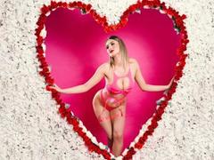 LoraDevine - blond female with  big tits webcam at LiveJasmin