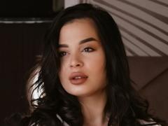 AndreVogue - female with brown hair and  big tits webcam at LiveJasmin