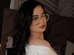 AndreVogue - female with brown hair and  big tits webcam at LiveJasmin