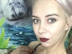 Loraxlux - blond female with  big tits webcam at xLoveCam