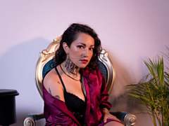 LorentGray - female with black hair and  big tits webcam at xLoveCam