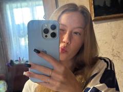 LoretaFeltner - female with brown hair and  big tits webcam at xLoveCam