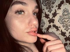 LorindaStrojny - female with brown hair webcam at xLoveCam