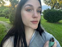 LorindaStrojny - female with brown hair webcam at xLoveCam
