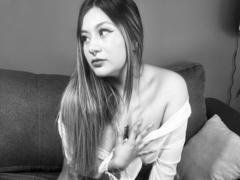 LorraineV - female webcam at xLoveCam