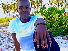 Lorraine-hot - female with black hair webcam at xLoveCam